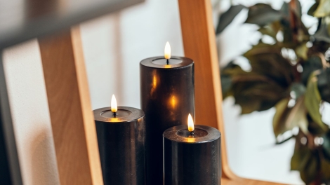 DELUXE Homeart LED Echtwachs Kerze Real flame Schwarz